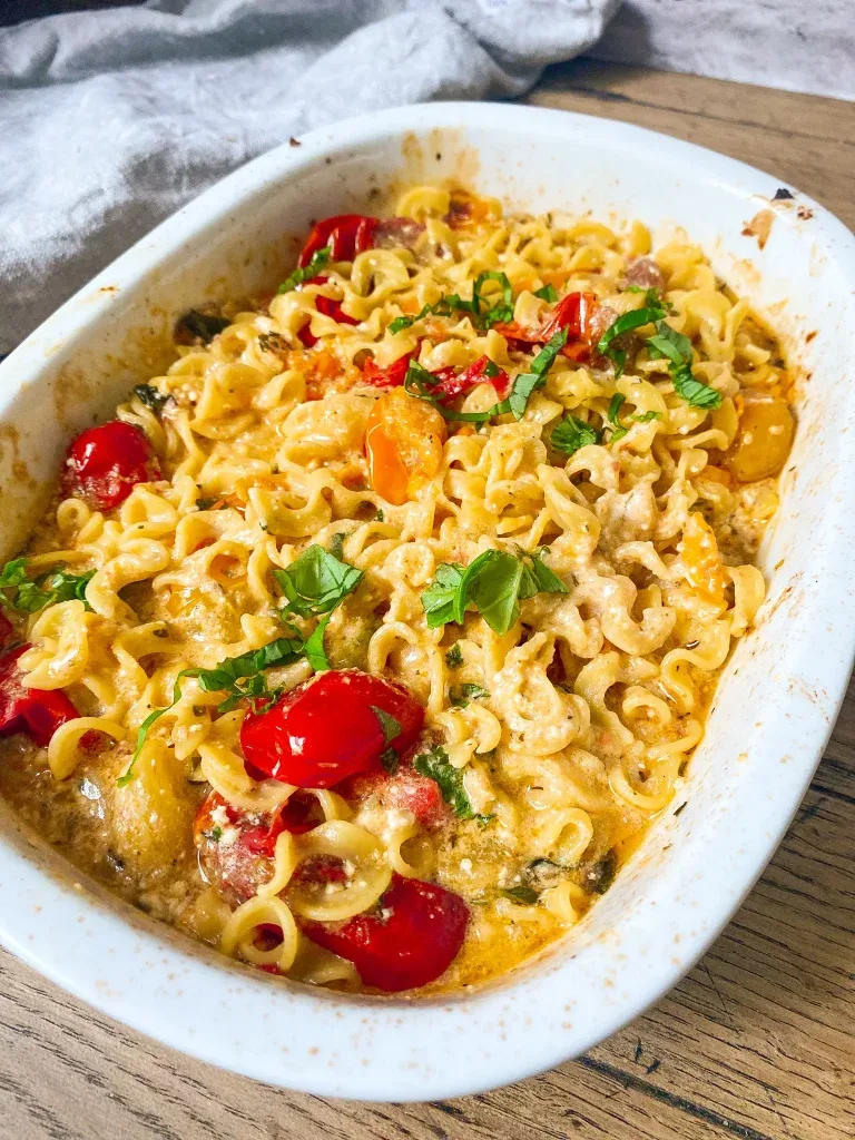 One Pot Feta Pasta
