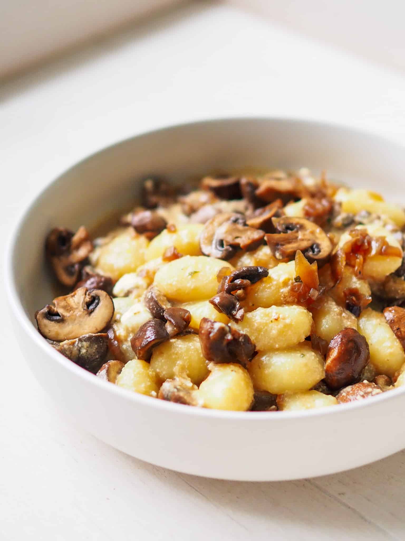 Gnocchi Pfanne mit Pilzen und Skyr