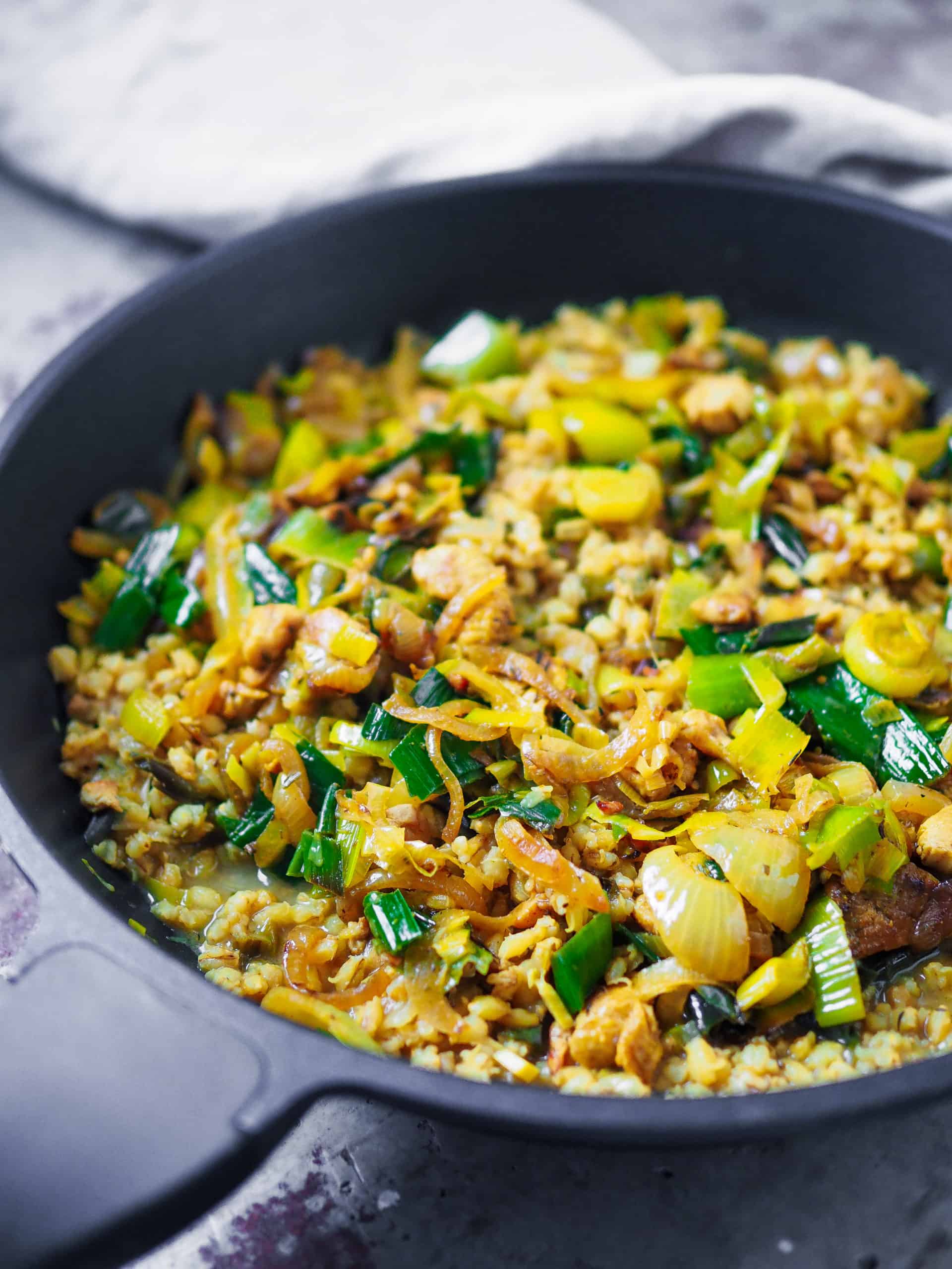 Dinkelreis Rezept mit Hähnchenrbrust und Porree
