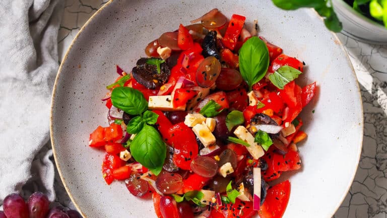 Tomatensalat mit Zwiebeln-2